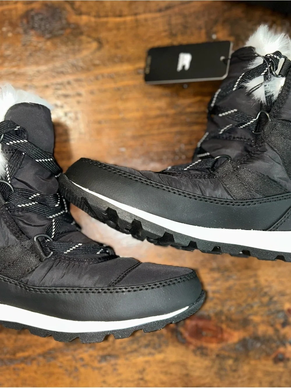 NEW Sorel Women's Whitney Short Lace II Boots Black Size 8 NIB